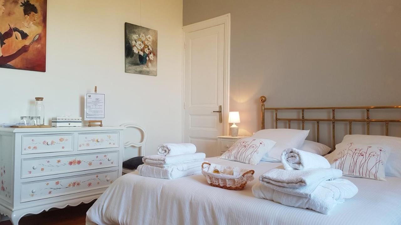 Domaine Berenguer Bed & Breakfast Ouches Ngoại thất bức ảnh