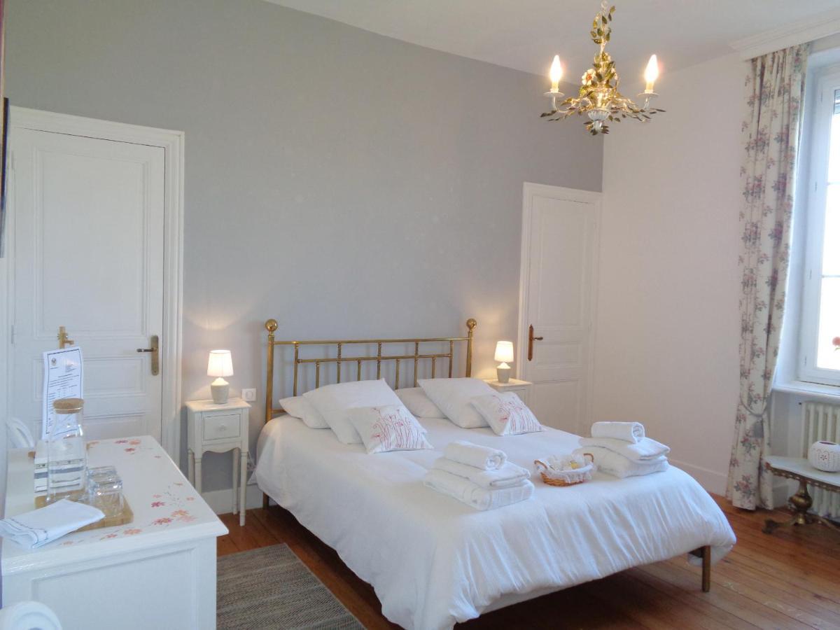 Domaine Berenguer Bed & Breakfast Ouches Ngoại thất bức ảnh
