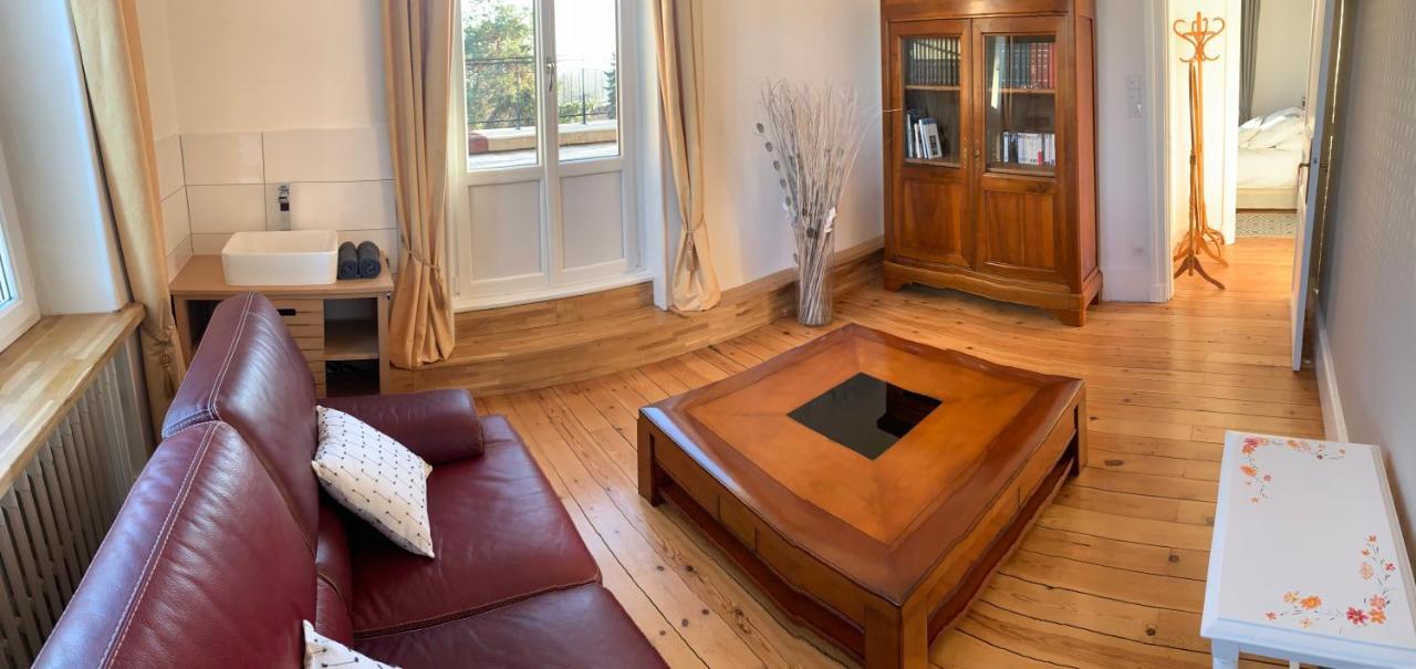 Domaine Berenguer Bed & Breakfast Ouches Ngoại thất bức ảnh