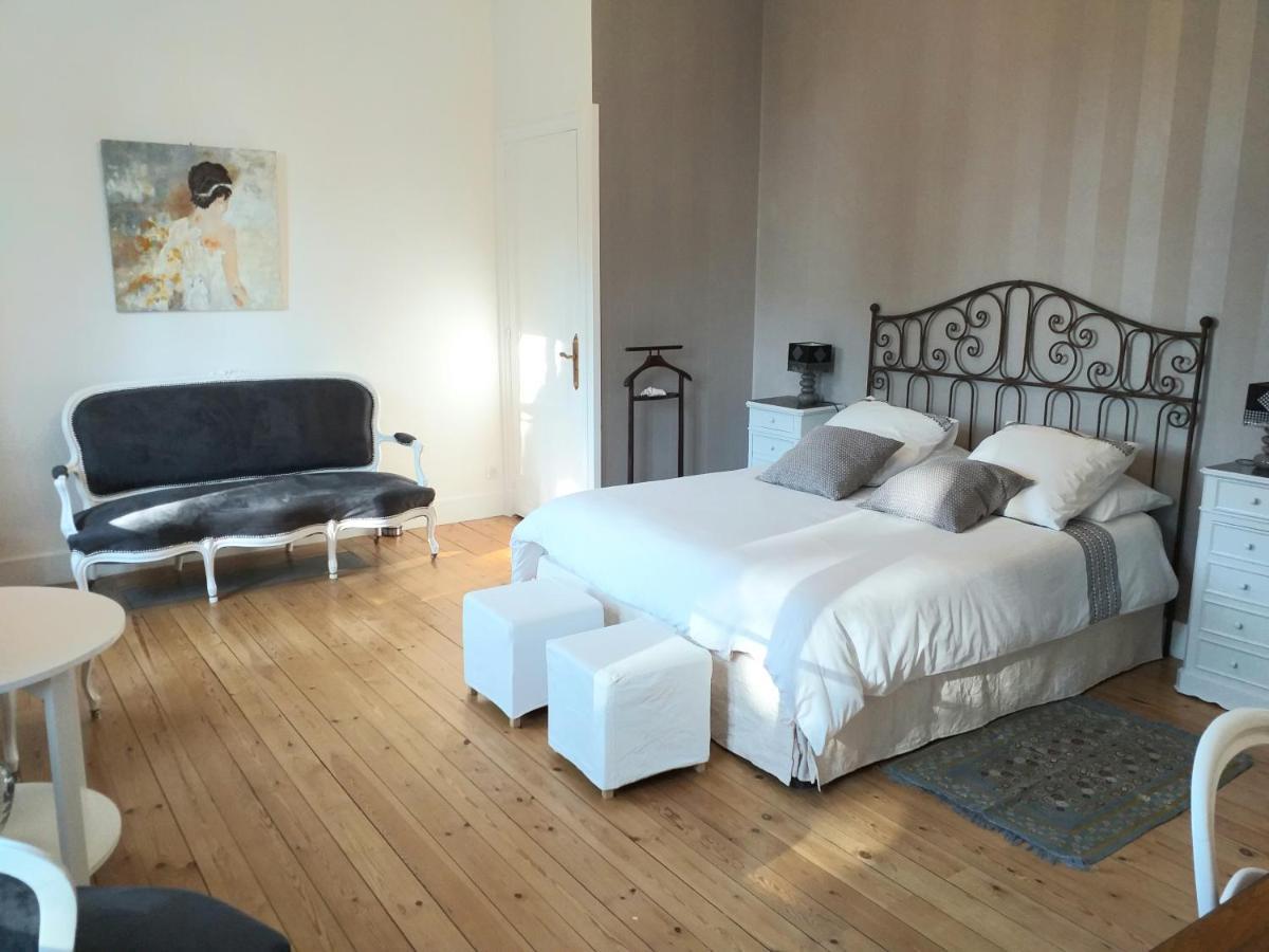 Domaine Berenguer Bed & Breakfast Ouches Ngoại thất bức ảnh